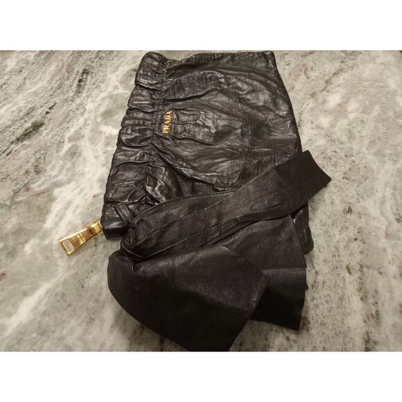 Prada Black Nappa Leather Bow Antique Clutch Bag 100% AUTHENTIC PRE-OWNED! - Picture 4 of 16